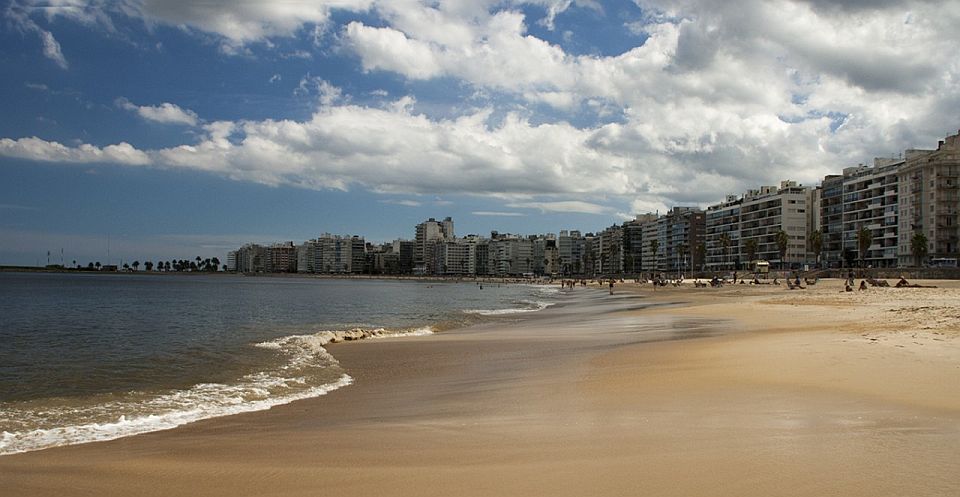 Imagen cortesía de hotelesmontevideo.com - Todos los derechos reservados Temporada de playas en Montevideo y la Costa de Oro